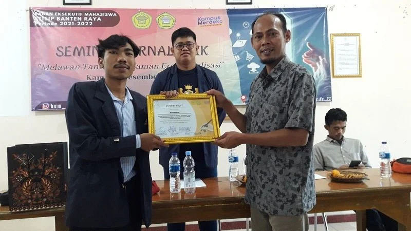 SEMINAR JURNALISTIK BEM STISIP BANTEN RAYA